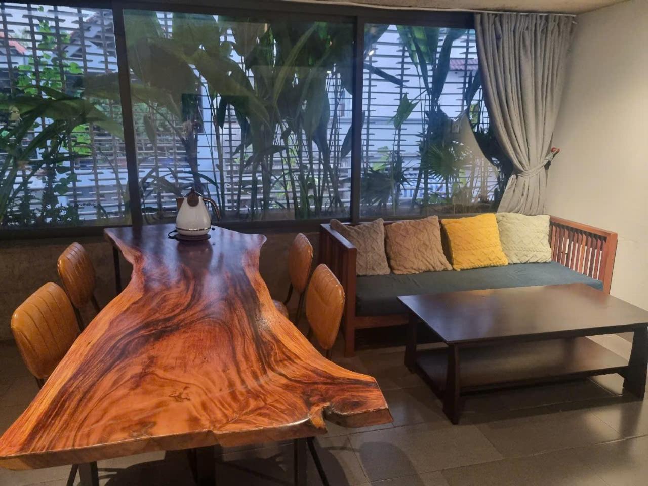 Căn hộ Hoa House *